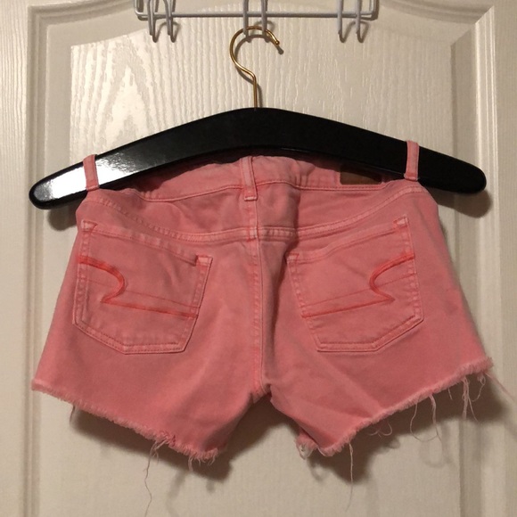 American Eagle Salmon Jean Shorts - Picture 2 of 4
